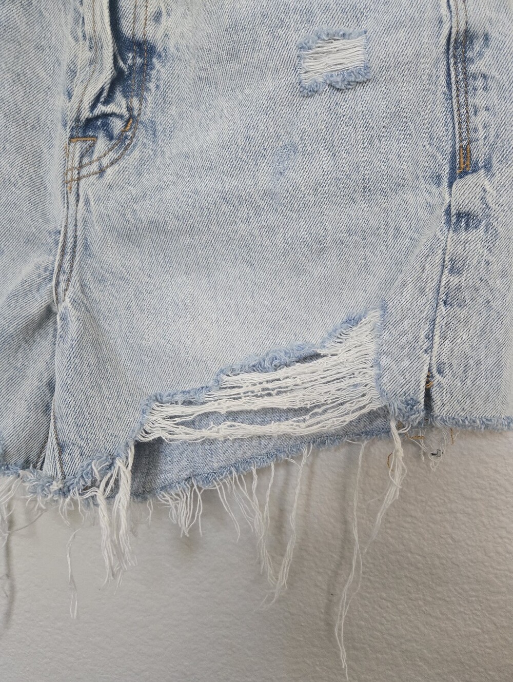 Pistola Distressed Light Wash Denim Shorts Size 25 - Picture 3 of 14